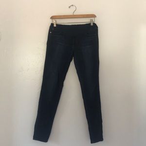 AG secret fit maternity jean for Pea in the Pod